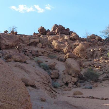 Ozohere Campsite And Himba Village Uis Bagian luar foto