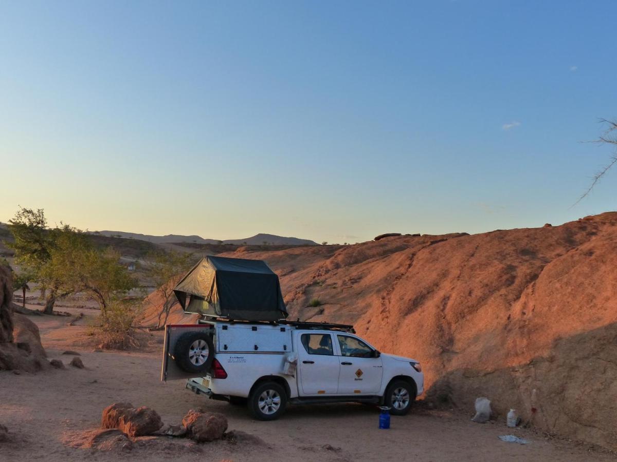 Ozohere Campsite And Himba Village Uis Bagian luar foto