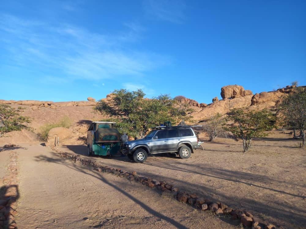 Ozohere Campsite And Himba Village Uis Bagian luar foto